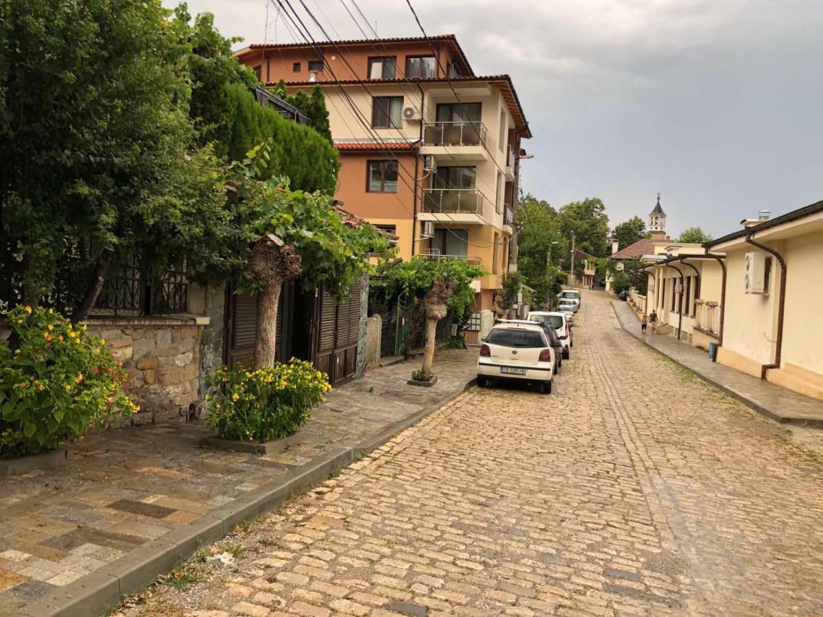 Coziness And Comfort In The Old Town Veliko Tŭrnovo Exterior photo